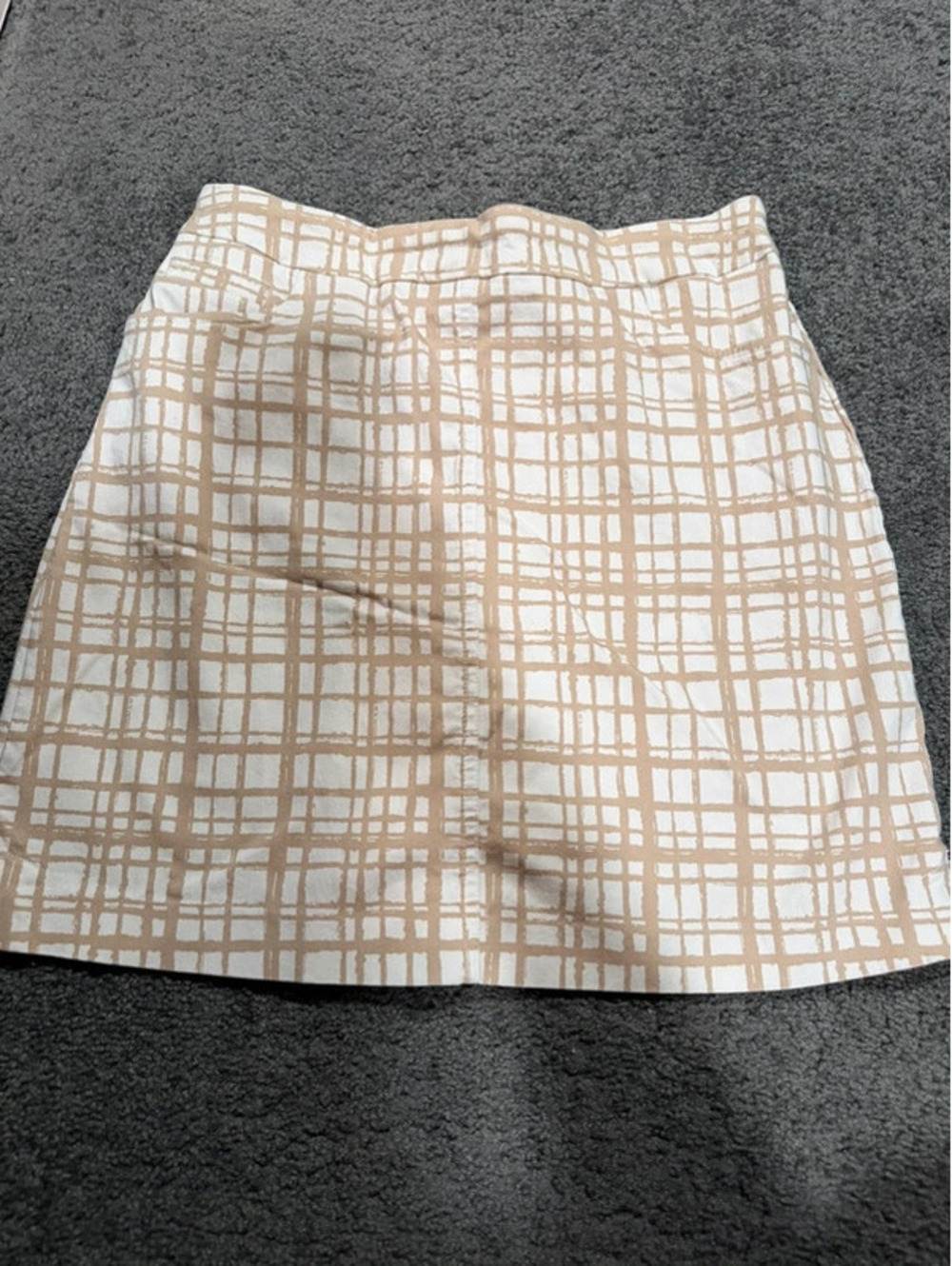 Hilary Radley Beige White Plaid A-Line Skort Size M Stretch Lined